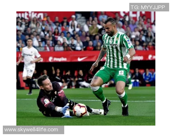 塞维利亚官方宣布续约纳瓦斯至2024年,门神坚守主场